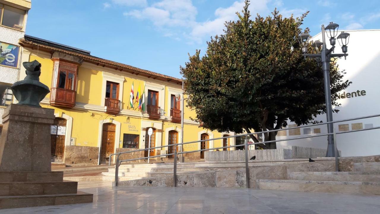 Hotel San Ignacio Plaza Tunja Bagian luar foto